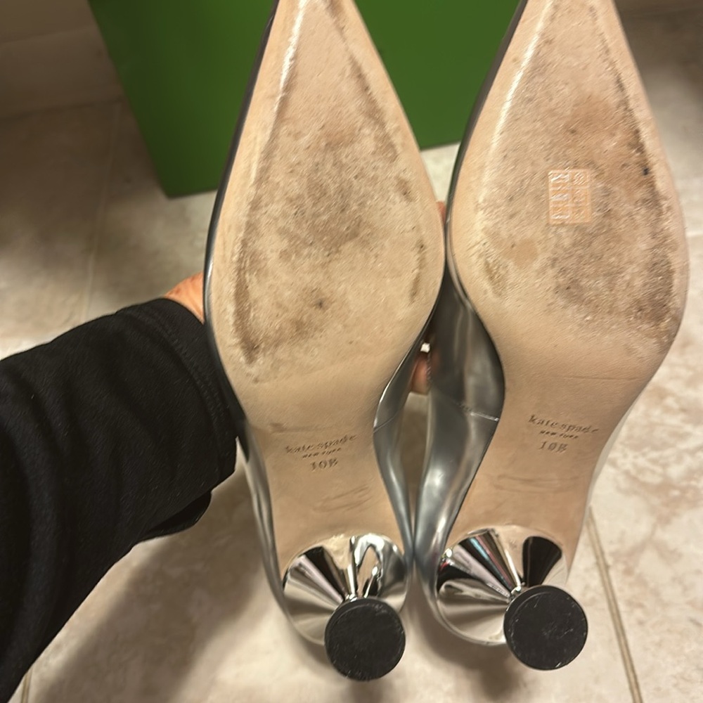 Worn once - Picture 4 of 4